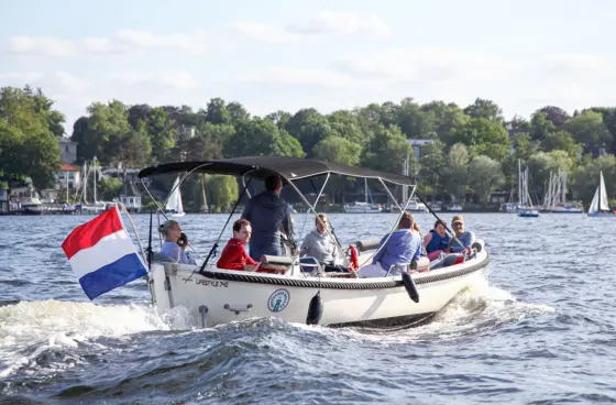 30 ps Motorboot mieten Berlin